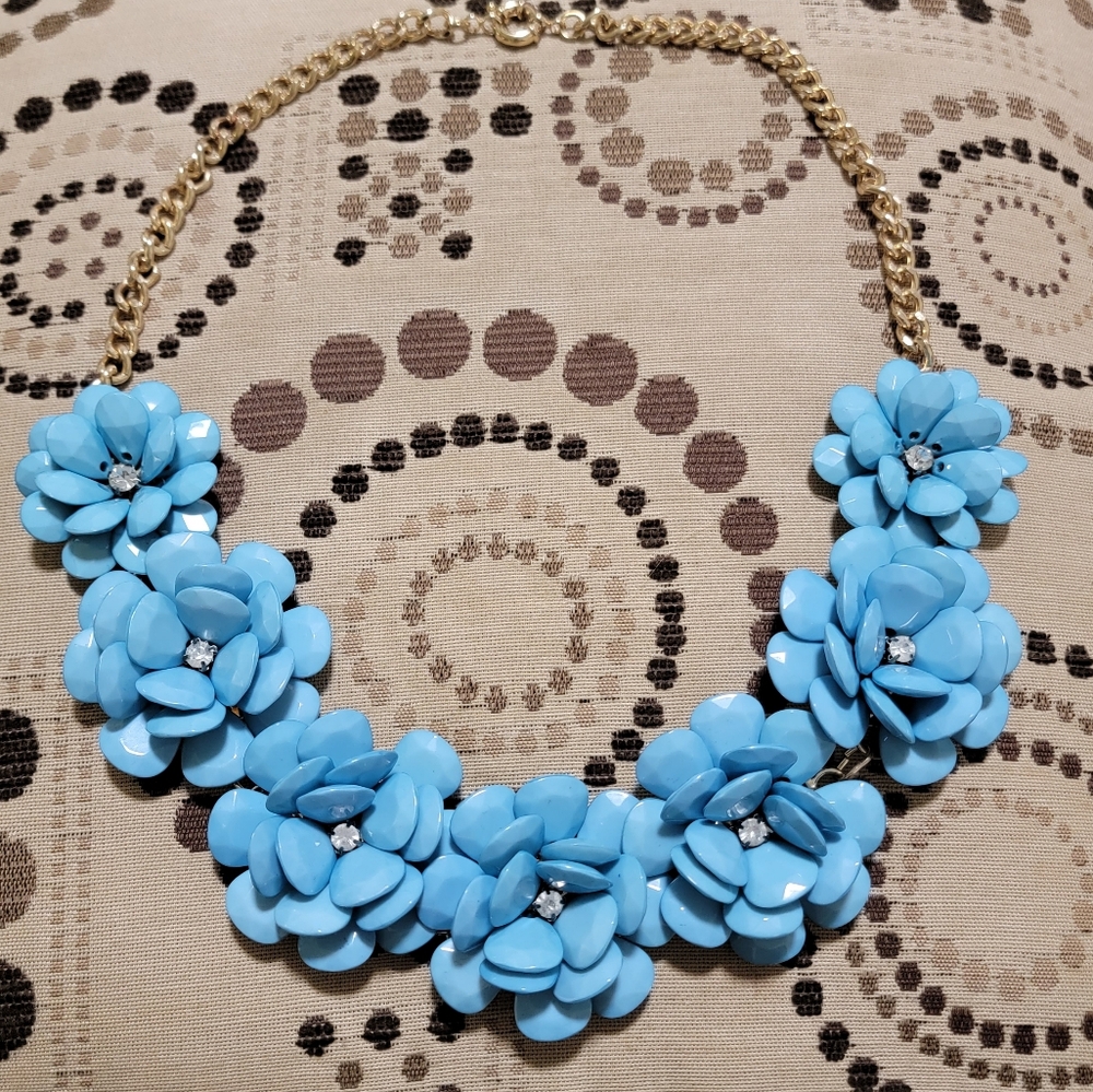 Blue Flower Pendant Necklace